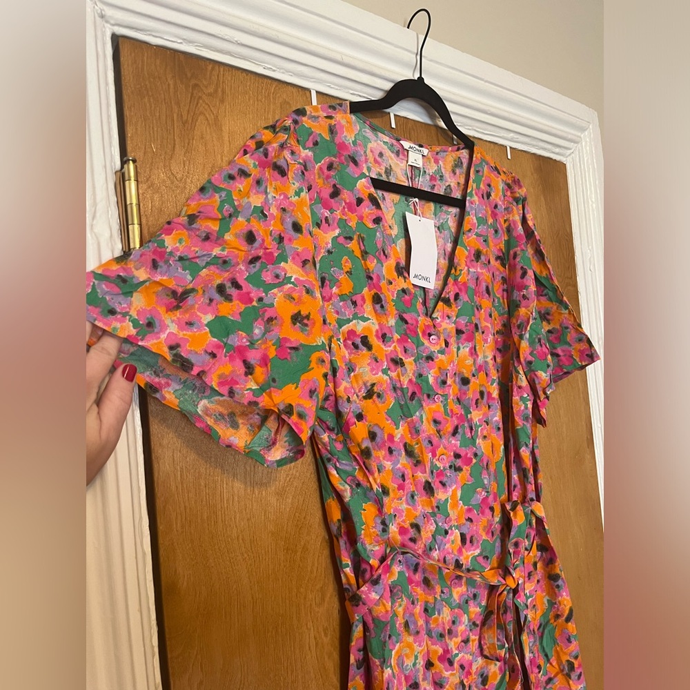 Monki wrap midi dress in pink floral print - Picture 3 of 15